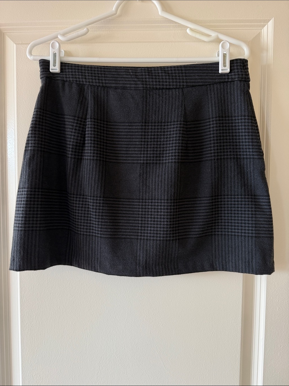 Abercrombie & Fitch Women’s “Menswear Skort” Dark Grey Plaid Size M